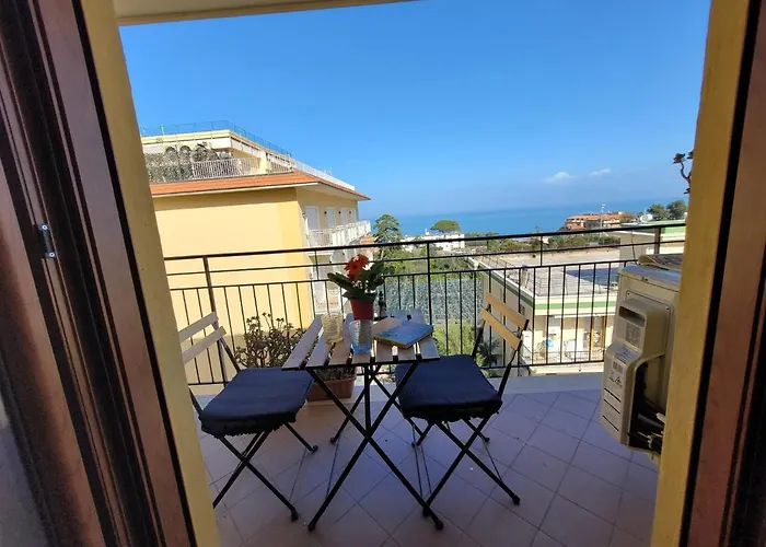 Sara Blu سورينتو